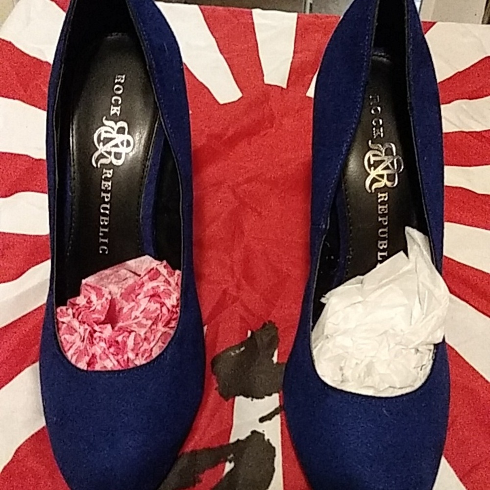 Rock & Republic shoe size 7.5